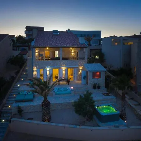 Nick דירה פוסדריה